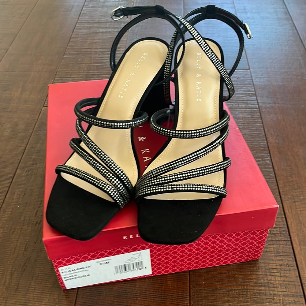 NIB Black Kelly & Katie Cadene Sandal, size 9.5